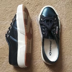 NWT superga